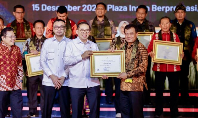 
					Refleksi Penghargaan Jawa Tengah 2025, Empat Puluh Apresiasi yang Menegaskan Arah Pembangunan