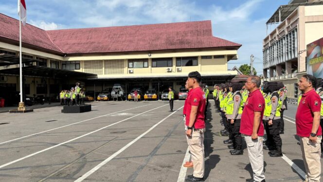 
					Prediksi Arus Balik Akhir Pekan, Polres Semarang Gelar Apel Konsolidasi