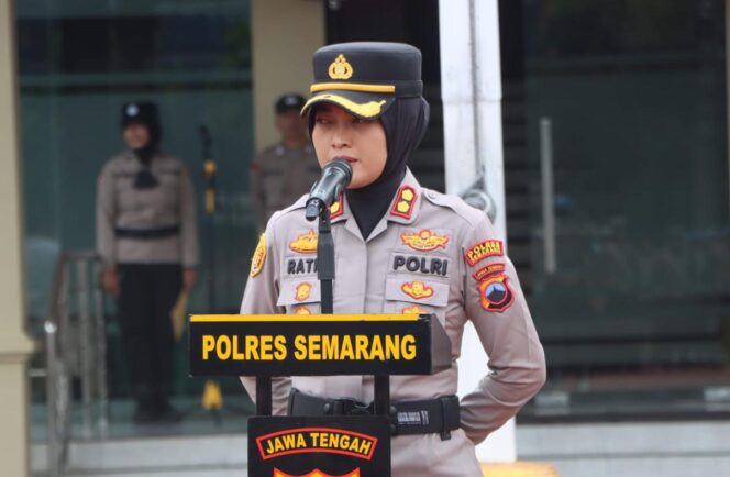 
					Kapolres Semarang, AKBP Ratna Quratul Ainy