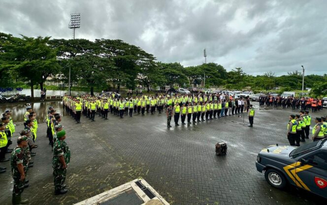 
					485 Personel Gabungan Disiagakan, Polres Jepara Pastikan Laga Persijap vs Dewa United Berjalan Aman