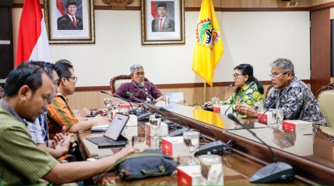 
					Sekda Jateng Pastikan Dukungan Pemprov untuk Hak Siar Piala Dunia di TVRI