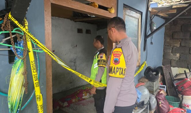 
					Ditinggal Buang Sampah, Warga Ungaran Ditemukan Meninggal di Dalam Rumah