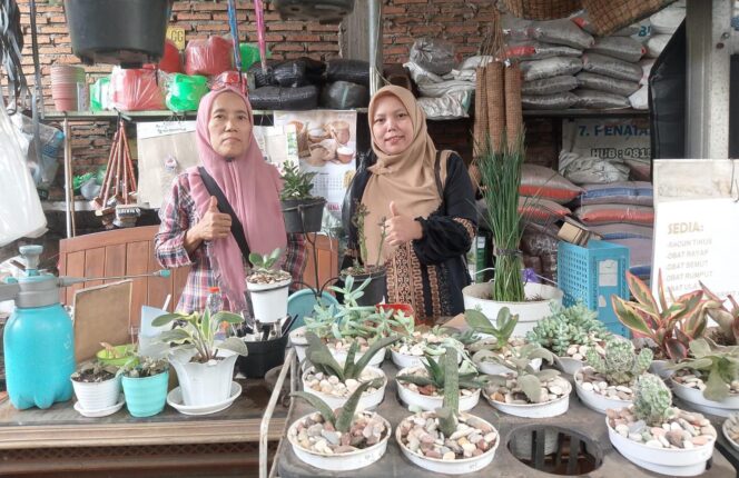 
					Ketua Muslimat NU Bulusan Sulap Hobi Berkebun Jadi Usaha Produktif