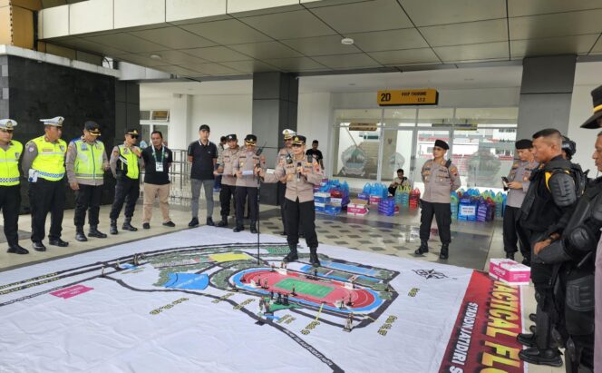 
					Polrestabes Semarang Matangkan Pengamanan Laga PSIS vs Deltras Lewat Tactical Floor Game