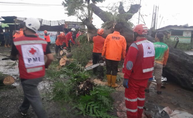 
					Banjir Meluas di Kendal, PMI Catat Ribuan Warga Terdampak dan Kebutuhan Mendesak