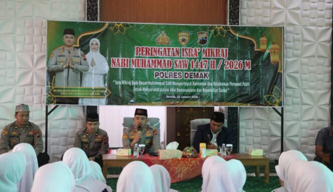 
					Peringatan Isra Mi’raj, Polres Demak Teguhkan Keimanan Personel untuk Pelayanan Humanis