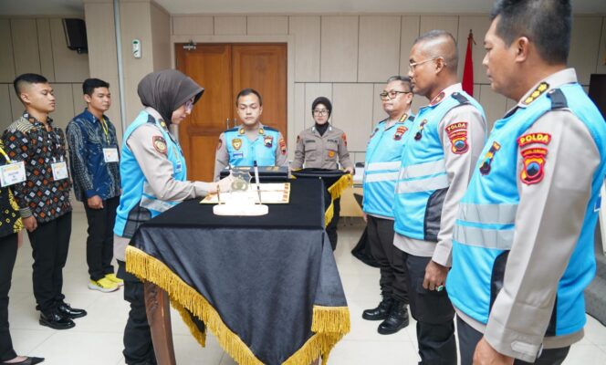 
					Polda Jateng Tegaskan Rekrutmen Bersih Lewat Penandatanganan Pakta Integritas Seleksi SIPSS 2026