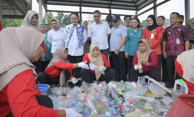 
					Wali Kota Semarang Dorong Bank Sampah Jadi Pilar Utama Pengendalian Sampah Perkotaan