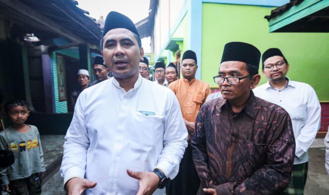 
					Cegah Risiko Banjir Wagub Taj Yasin Ajak Warga Jateng Perbanyak Lubang Biopori