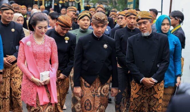 
					Sekda Jateng Dorong Mangkunegaran Terus Jaga Warisan Budaya dan Perkuat Pariwisata
