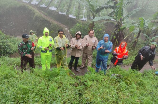
					Polsek Bumijawa Dukung Penanaman 15.000 Pohon Swadaya di Bukit Gondang