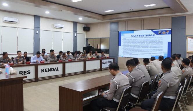 
					Persiapan Operasi Keselamatan Candi 2026, Polres Kendal Matangkan Personel Lewat Lat Pra Ops untuk Jaga Kamseltibcarlantas
