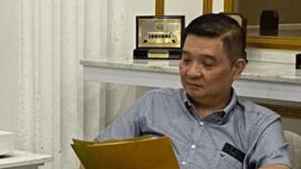Anggota DPRD Komisi C Fraksi PSI Kota Semarang, Irwan Leokita saat persiapan datang ke Rakernas PSI di Makasar | foto: Reza