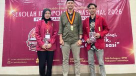 Muhammad Miqdar Nurdin, S.Sos. M.Si., Ketua Umum PC IMM Kabupaten Tasikmalaya. (tengah)