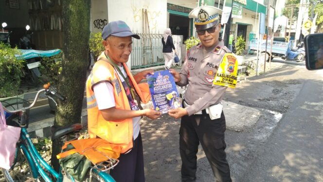 
					Polres Tegal Sosialisasikan Operasi Keselamatan Lalu Lintas Candi 2026 di Komplek Ruko Slawi