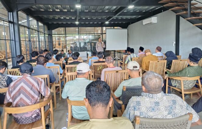 
					Jumat Curhat Jadi Ruang Dialog Hangat, Polres Jepara Serap Aspirasi Warga Secara Langsung