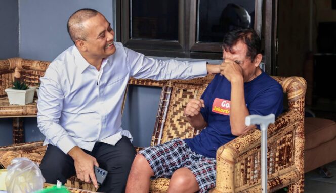 
					Didatangi Ahmad Luthfi, Korban Tanah Amblas Ungaran Timur Menangis Haru