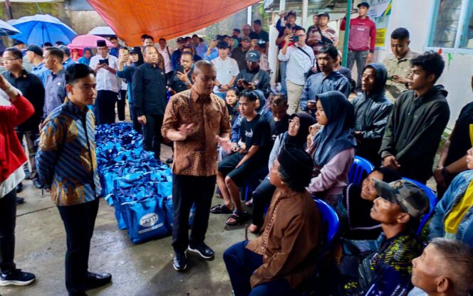 
					Wapres Gibran dan Gubernur Luthfi Cek Lokasi Tanah Gerak Semarang, Pastikan Lahan Relokasi Siap