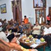 Koordinasi Pemkab Tegal dengan Pemerintah Pusat percepat tangani bencana di kabupaten Tegal, Senin (16/02). (Foto: Istimewa)