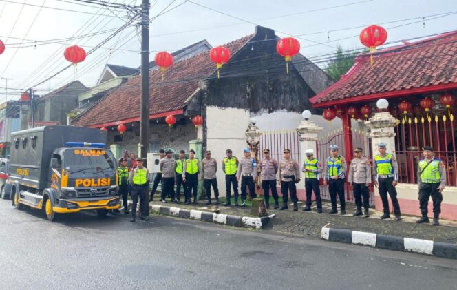 
					Polisi Gelar Patroli Pengamanan Perayaan Imlek 2026 di Jepara
