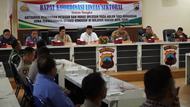 
					Pemkot Tegal gelar Rapat Koordinasi Lintas Sektoral, Jumat (20/02). (Foto: Humas Pemkot Tegal)