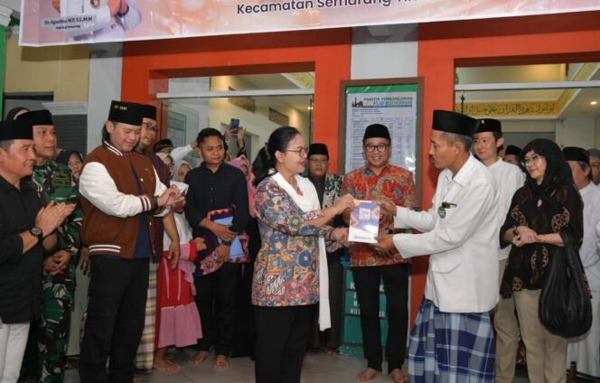 
					Sambut Ramadan dan MTQ Nasional, Wali Kota Semarang Agustina Wilujeng Distribusikan 20 Ribu Al-Qur’an