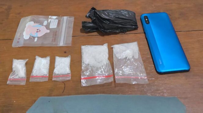 
					Ditresnarkoba Polda Jateng Ringkus Kurir Sabu 46,79 Gram, Kembangkan Perburuan DPO