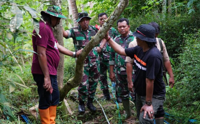 
					Komandan Kodim 0709/Kebumen Tinjau Langsung Sumber Air TMMD di Desa Somagede