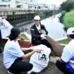 Wali Kota Semarang Agustina Wilujeng pimpin aksi bersih di Kali Tawang Mas. Sebanyak 1,1 ton sampah diangkut untuk kurangi risiko banjir jelang musim hujan 2026.