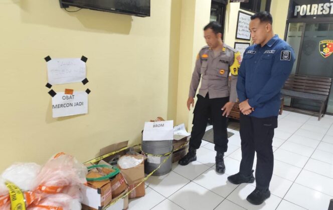 
					Polresta Magelang Ungkap 4 Kasus Penyalahgunaan Bahan Peledak, Sita 42 Kilogram Obat Mercon