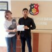 Praditya Mahendra KJG, SH, MH bersama korban usai membuat aduan di Unit PPA Polrestabes Semarang 