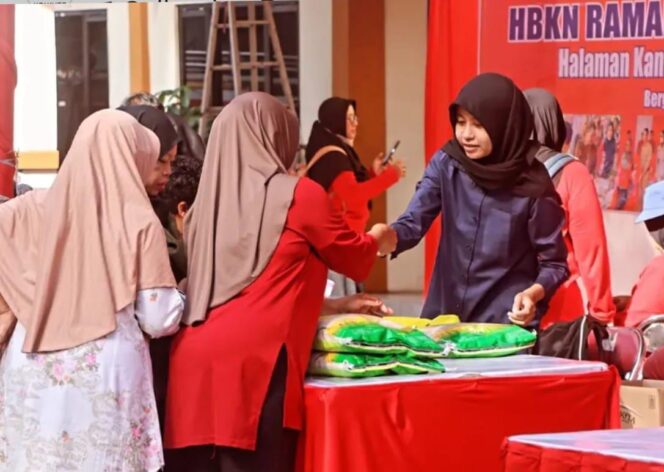 
					Pasar Murah Bergas Diserbu Warga, Stok Pangan Habis dalam Tiga Jam