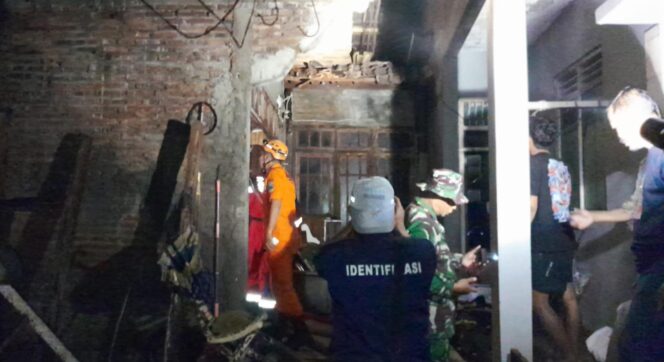 
					Ditinggal Tarawih, Rumah Warga Genuk Ungaran Terbakar