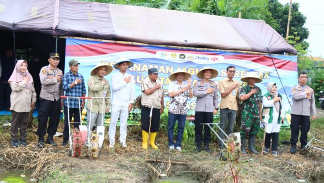 
					Polres Brebes Mulai Penanaman Jagung Serentak Kuartal I 2026, Perkuat Ketahanan Pangan