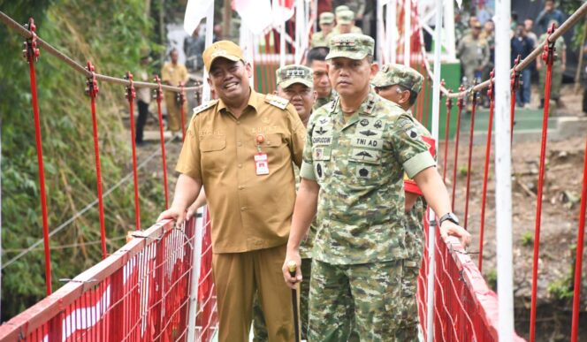 
					Jembatan Perintis Garuda Perkuat Akses Warga, TNI AD Hadirkan Infrastruktur untuk Masyarakat