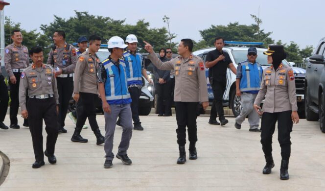 
					Exit Tol Fungsional Ambarawa Siap Digunakan, Polres Semarang Siagakan Personel