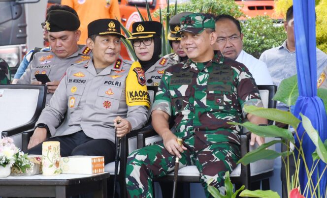 
					Pangdam IV/Diponegoro Hadiri Apel Gelar Pasukan Operasi Ketupat Candi 2026