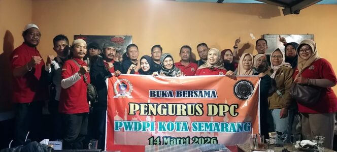 
					PWDPI Kota Semarang Berbagi Takjil dan Pererat Silaturahmi Lewat Buka Puasa Bersama