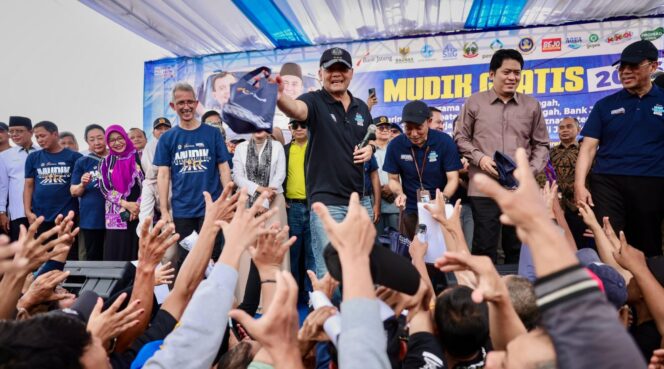 
					Jawa Tengah Jalur Mudik Terpadat, Ahmad Luthfi Ajak Pemudik Belanja UMKM