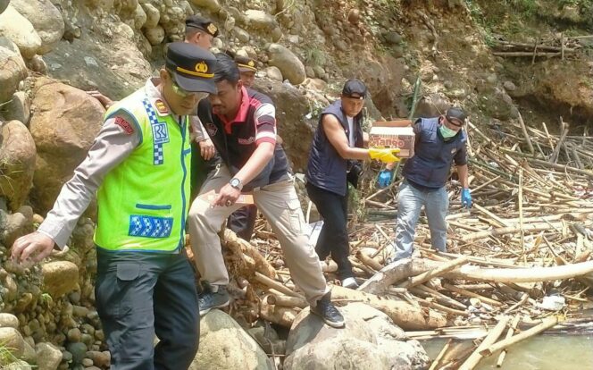 
					Geger, Lansia Cari Ikan Temukan Jenazah Bayi di Sungai Senjoyo