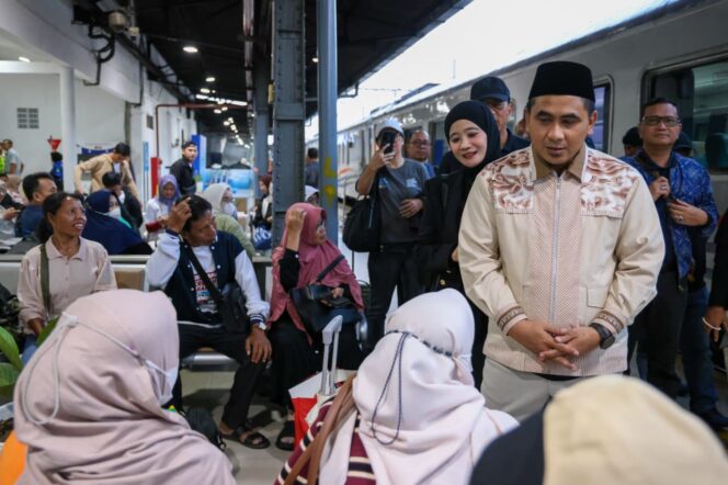 
					Mudik Gratis KA Pemprov Jateng Resmi Berakhir, 640 Pemudik Berangkat