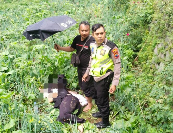 
					Rem Blong di Turunan Umbul Sidomukti, Satu Keluarga Terjatuh ke Kebun Warga