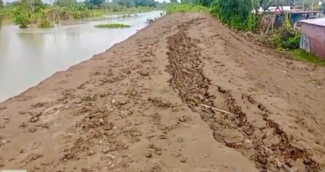 
					Tanggul Sungai Tuntang Retak, Pemprov Jateng Dorong Perbaikan Dipercepat