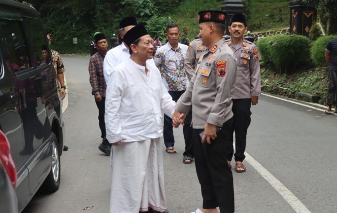 
					Kapolres Demak Perkuat Sinergi dengan Tokoh Agama, Jaga Kamtibmas Tetap Kondusif Pasca Lebaran