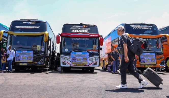 
					4.181 Perantau Jateng Berangkat Balik ke Jakarta dan Bandung Naik Bus Gratis