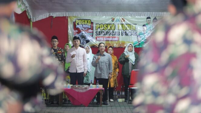 
					Wali Kota Semarang, Agustina Wilujeng saat hadir dalam peresmian Posko Mudik Banser | dok Humas Pemkot.