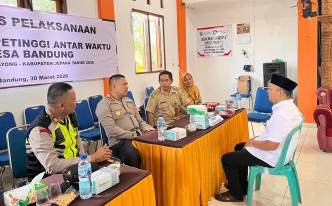 
					Kapolres Jepara Pantau Langsung Musdes PAW, Tegaskan Komitmen Jaga Demokrasi Desa