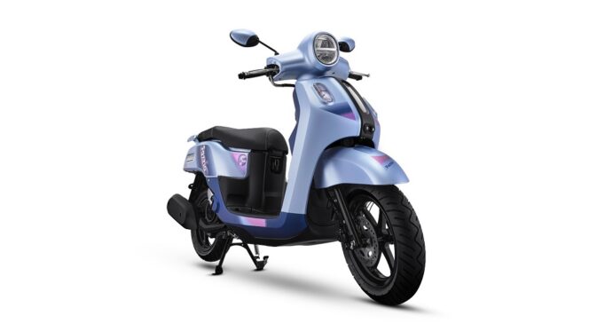 
					Yamaha menghadirkan Fazzio Starry Night Special Edition di Semarang dengan desain retro-modern dan warna dinamis.