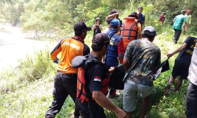 
					Tragis, Warga Kedungtuban Blora Meninggal Usai Hilang di Sungai Gondel