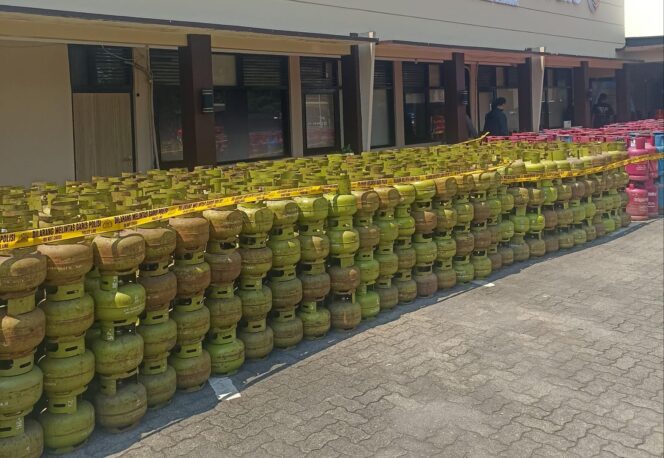 
					Polda Jateng Bongkar Praktik Oplosan LPG Subsidi, Perputaran Uang Tembus Miliaran